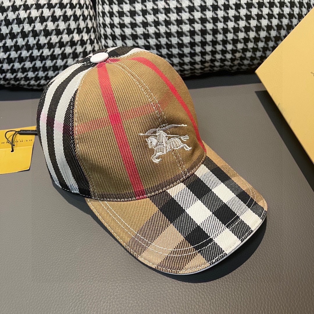 Burberry Vintage Check cotton baseball cap in archive beige with the signature Equestrian Knight motif