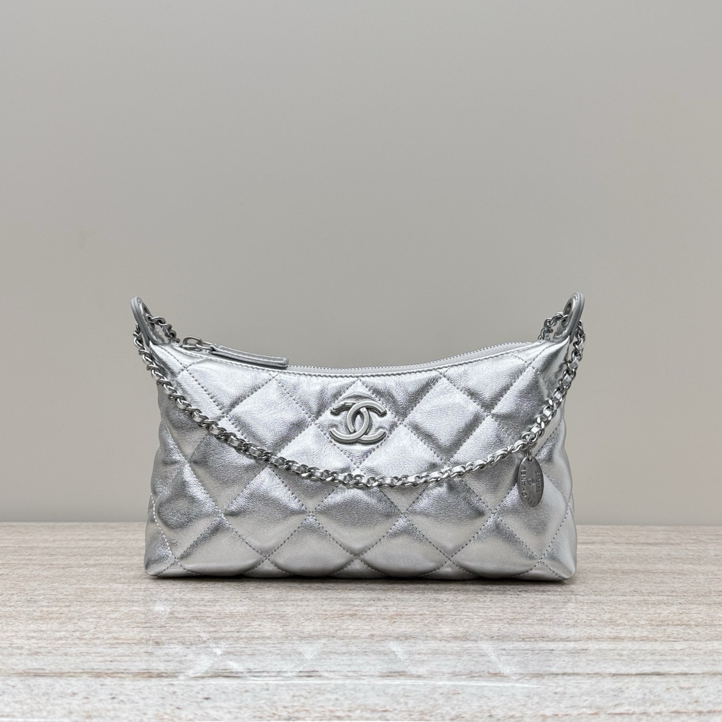 Chanel Bags Code 10328 25S Size 17x26x8.5cm