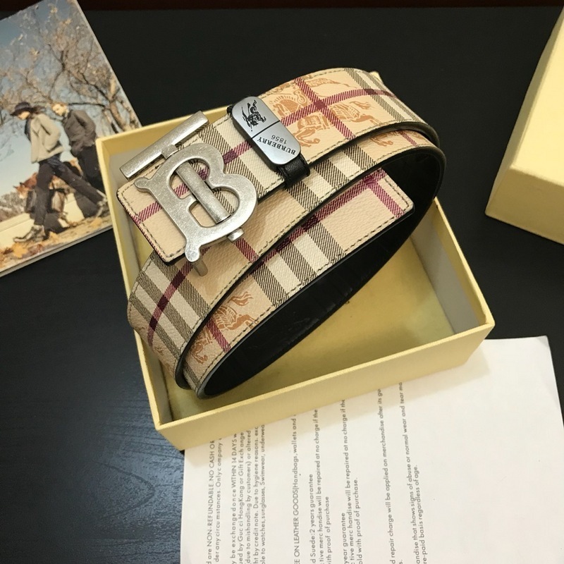 Burberry Reversible Check TB Belt in archive beige with a palladium-plated 'b' buckle.