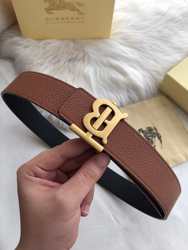 Burberry Reversible Leather TB Belt in Black/tan/gold