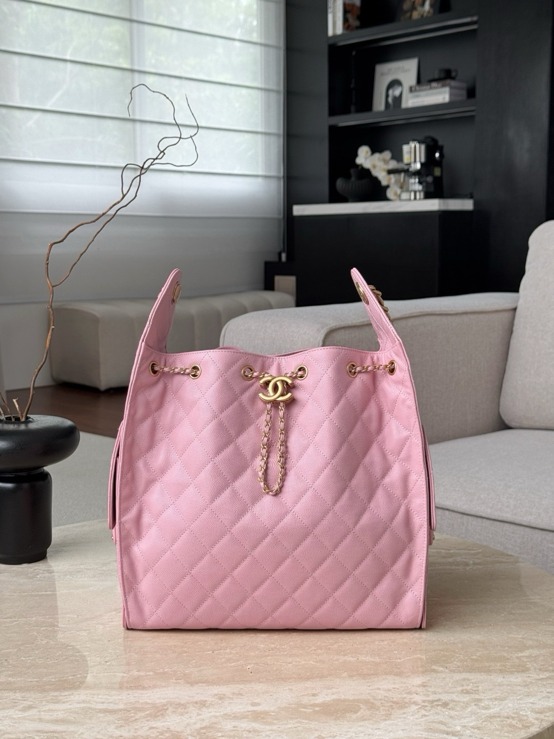 Chanel Code 10304 25S Small 25 Hobo Bag in light pink shiny grained calfskin leather with antique gold 30x15x40cm