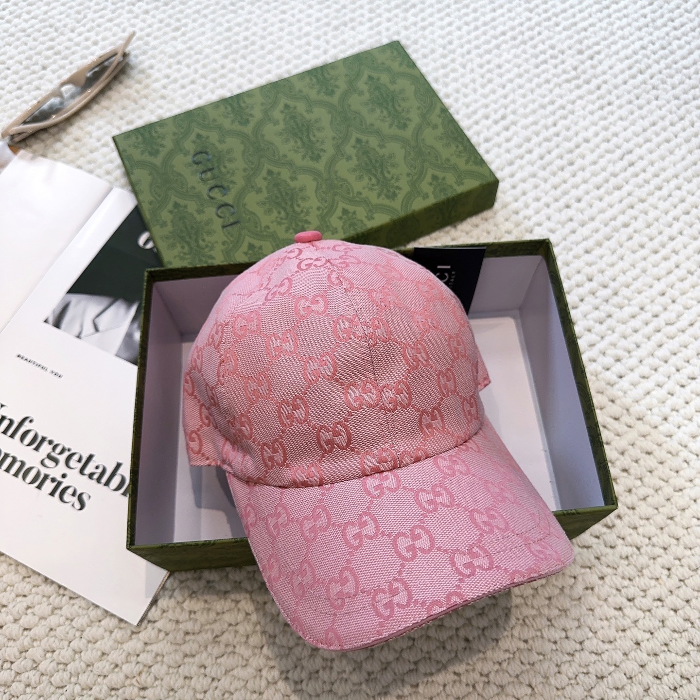 Gucci GG canvas baseball hat in pink
