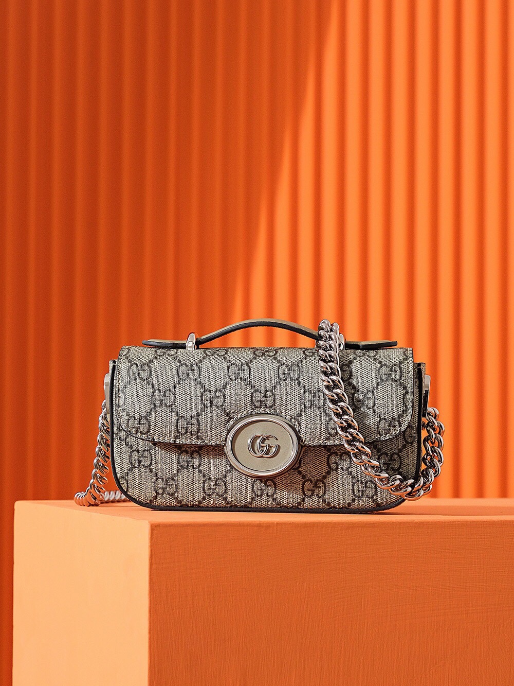 Gucci 𝐏𝐄𝐓𝐈𝐓𝐄 𝐆𝐆 760194 mini shoulder bag in beige and ebony GG Supreme canvas Size 10*18.5*4𝐜𝐦