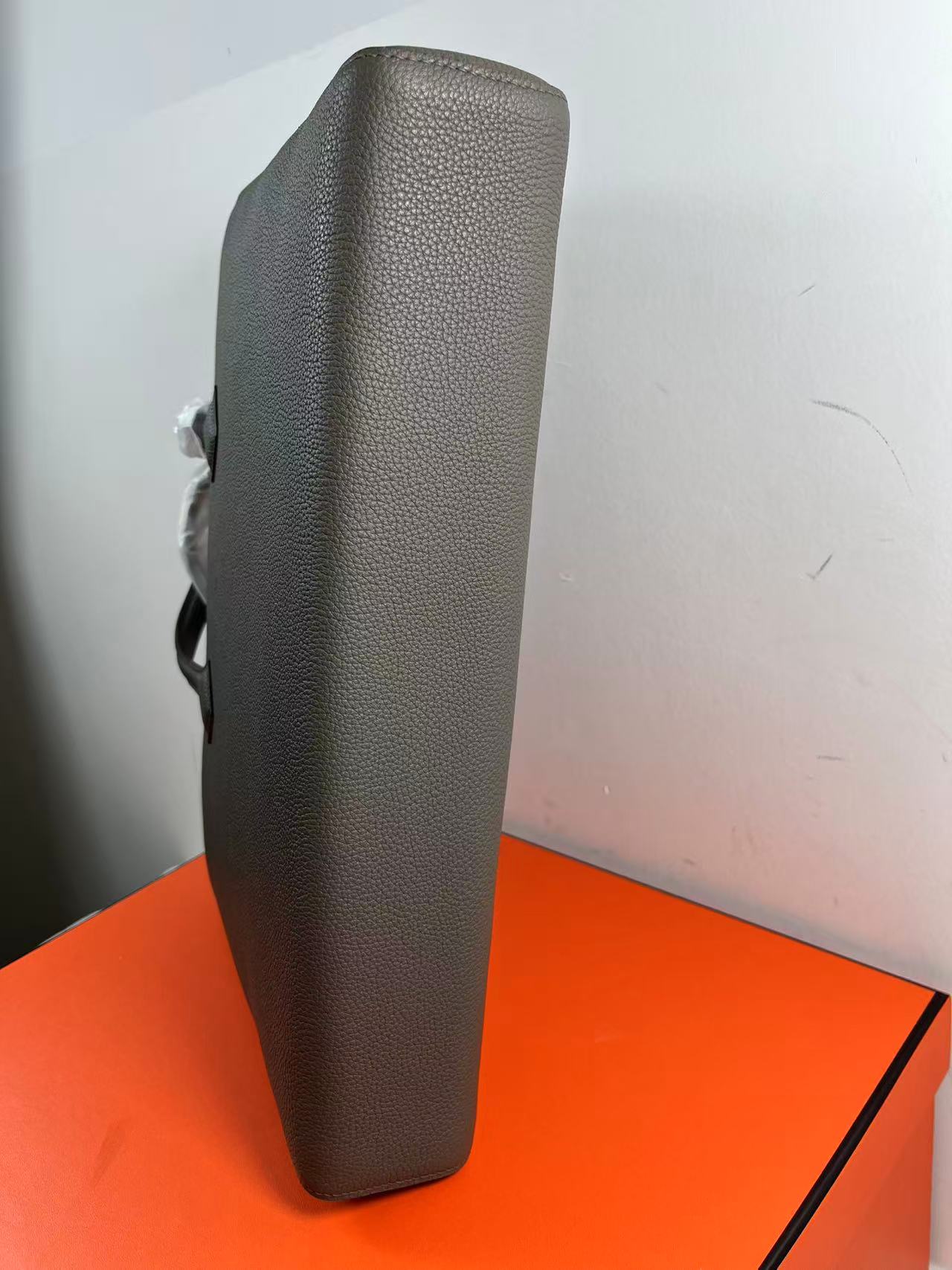 Hermes Victoria Light leather briefcase