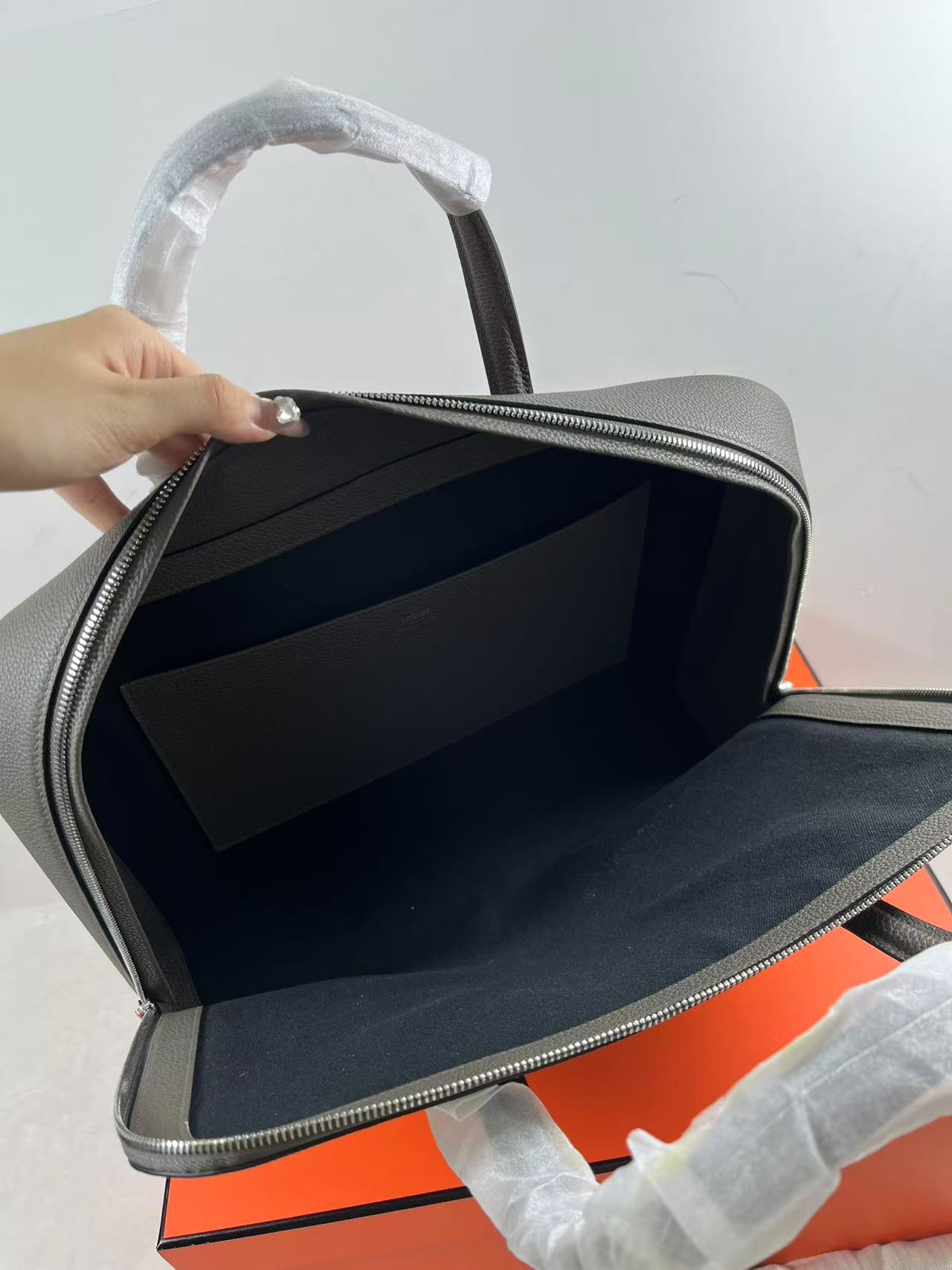 Hermes Victoria Light leather briefcase