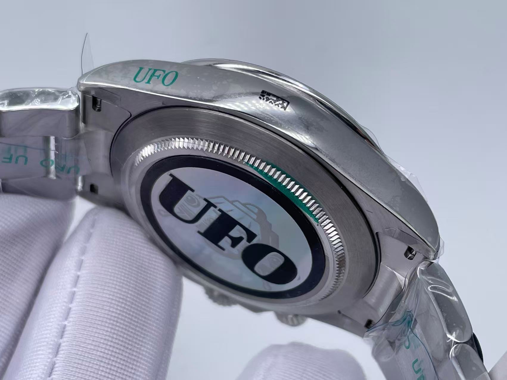 ROLDYT0732B - Daytona 116520 SS/SS Black/Stk UFO UF4130 $788