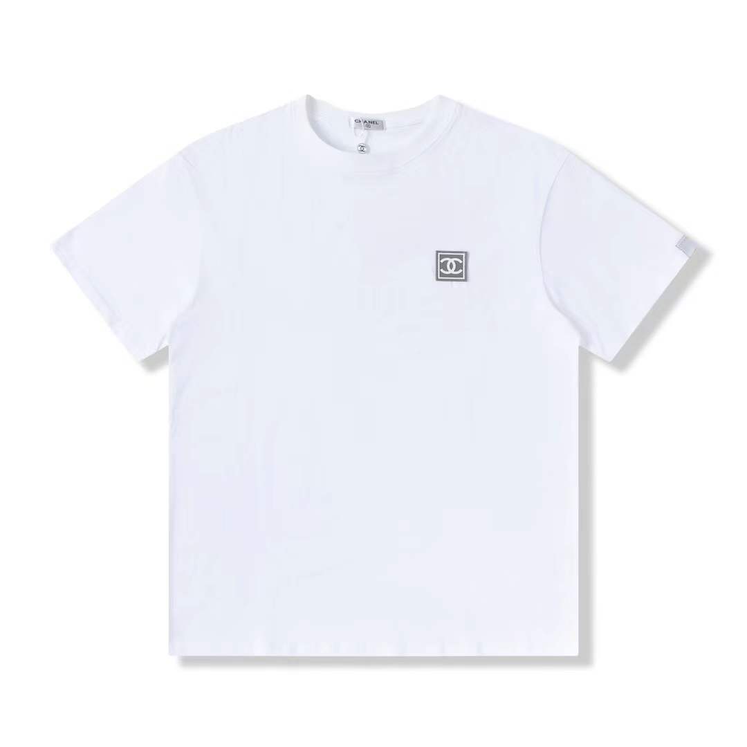 chanel logo crew neck t-shirt.