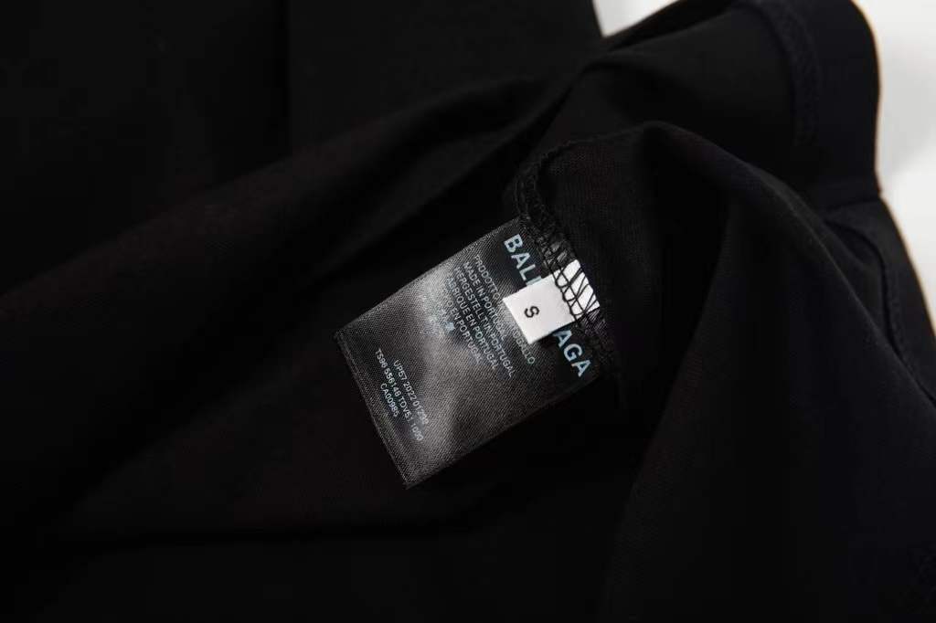 Balenciaga medium-fit cotton jersey t-shirt with a shoe print