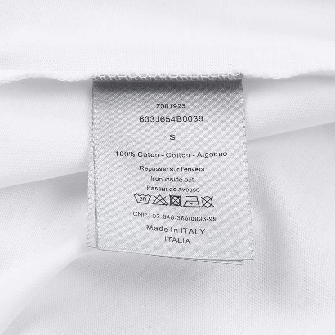 Dior CD Icon slim fit t-shirt in white cotton jersey with tonal embroidery.