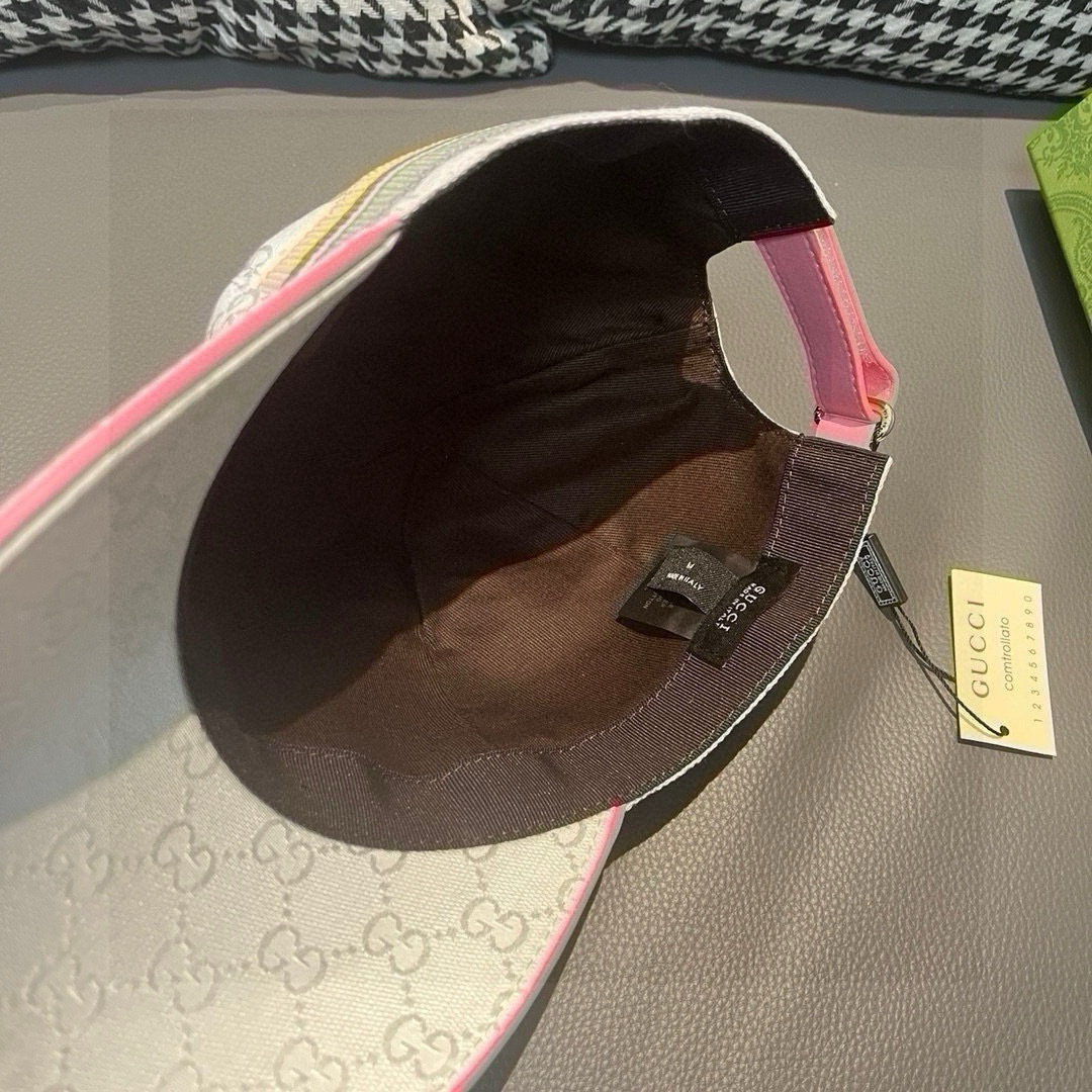 Gucci baseball cap White