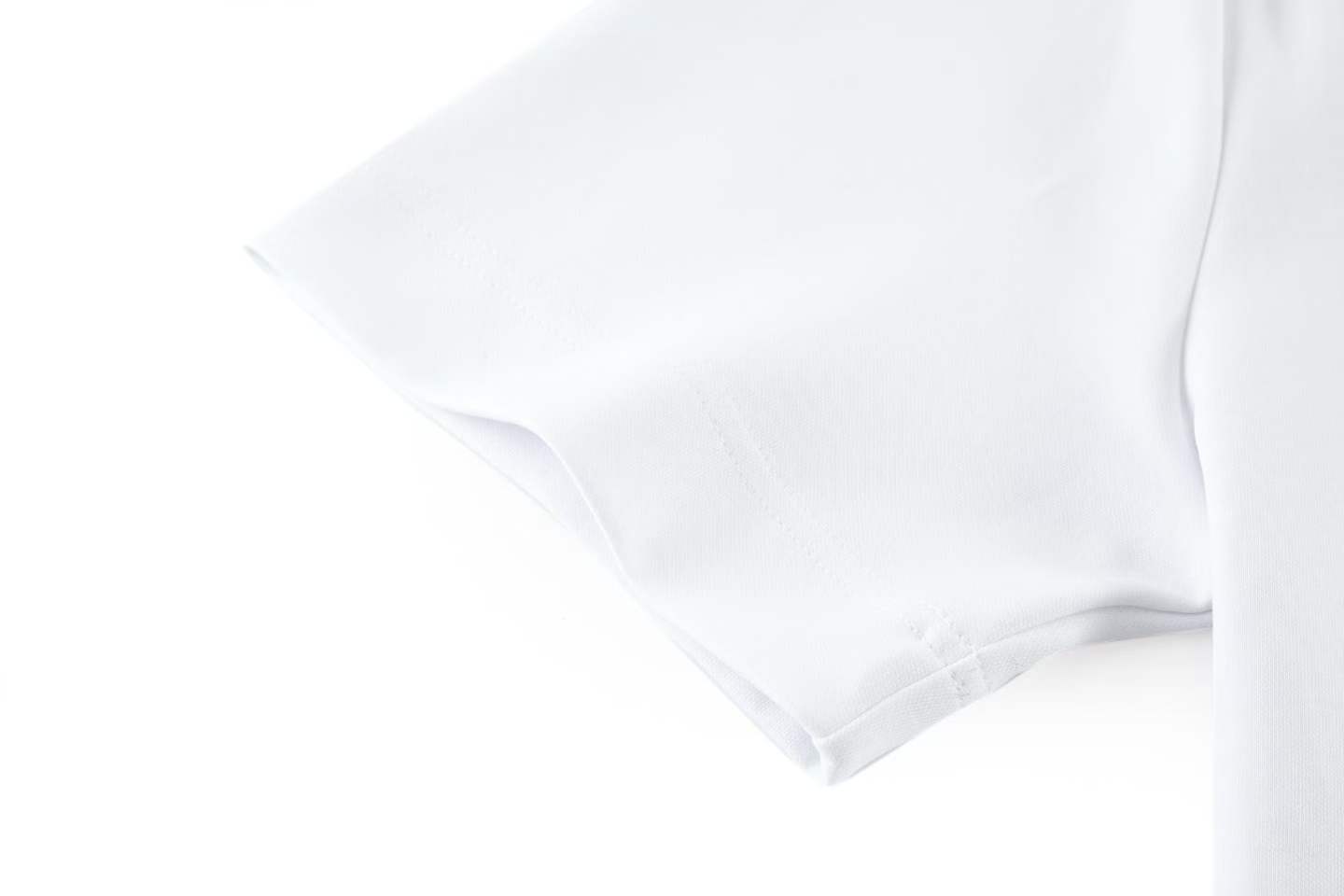 Fendi cotton T-shirt with a dog graphic embroidery.