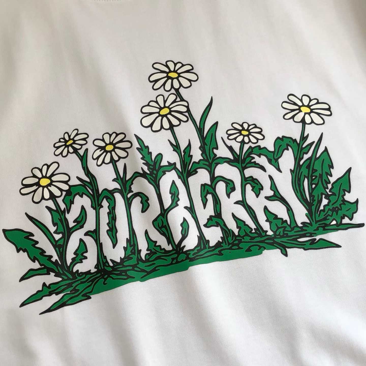 burberry white cotton Burberry Daisy Logo T-shirt