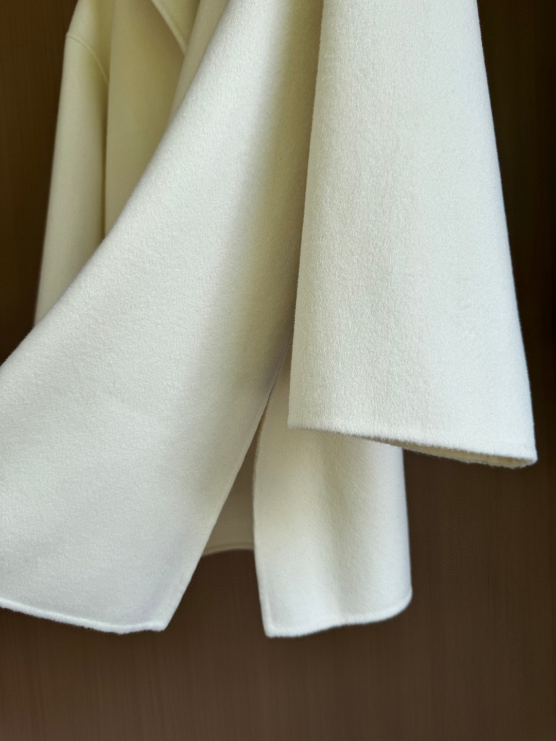 Loro Piana white double-faced cashmere shirt jacket