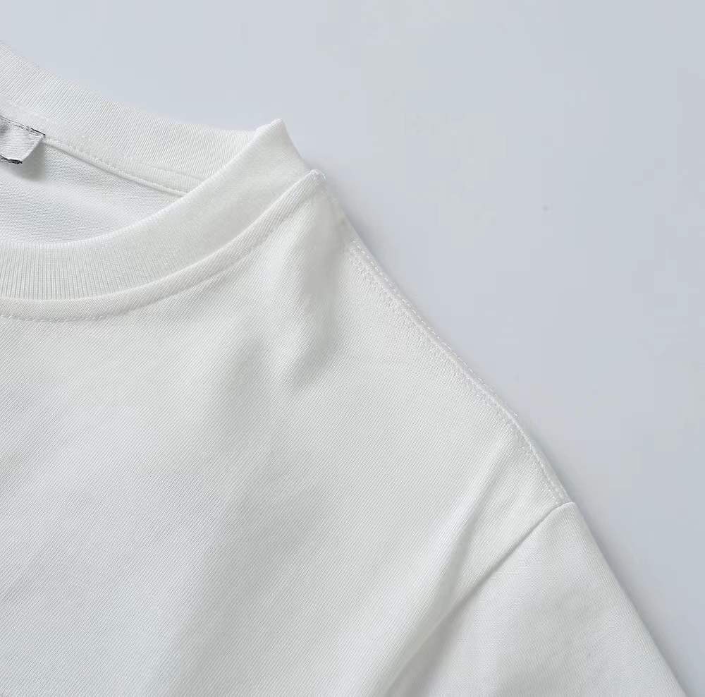 christian dior white cotton crew-neck T-shirt with a chest pocket