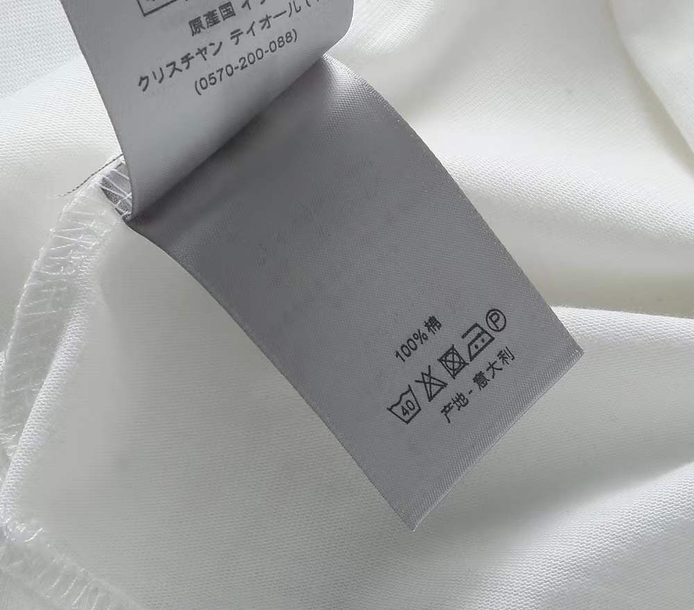 christian dior white cotton crew-neck T-shirt with a chest pocket