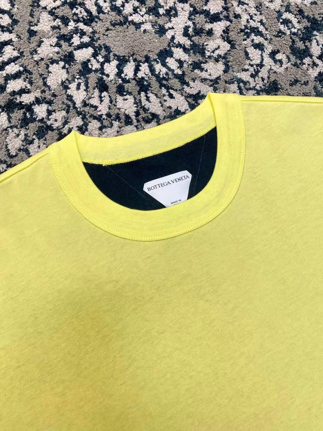 Bottega Venta fluorescent yellow logo short-sleeve t-shirt