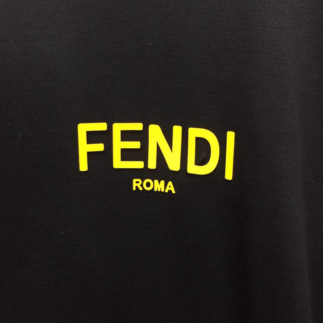 Fendi cotton T-shirt Black with a yellow logo