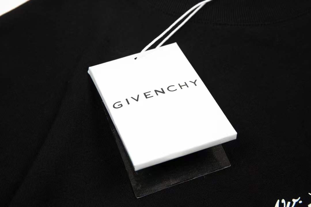 Givenchy MMW Crest cotton t-shirt with a white graphic print on the front