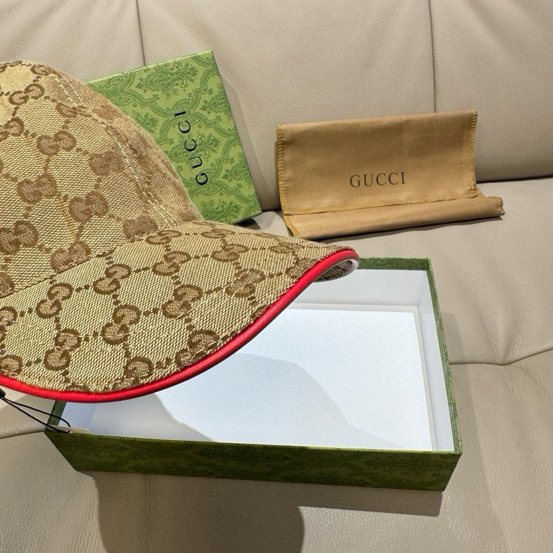 Gucci Original GG canvas baseball hat with Web detail