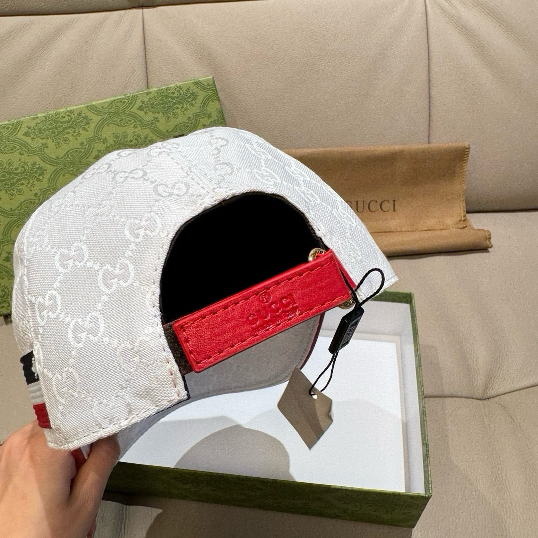 Gucci GG canvas baseball hat white with a red and black side stripe detail