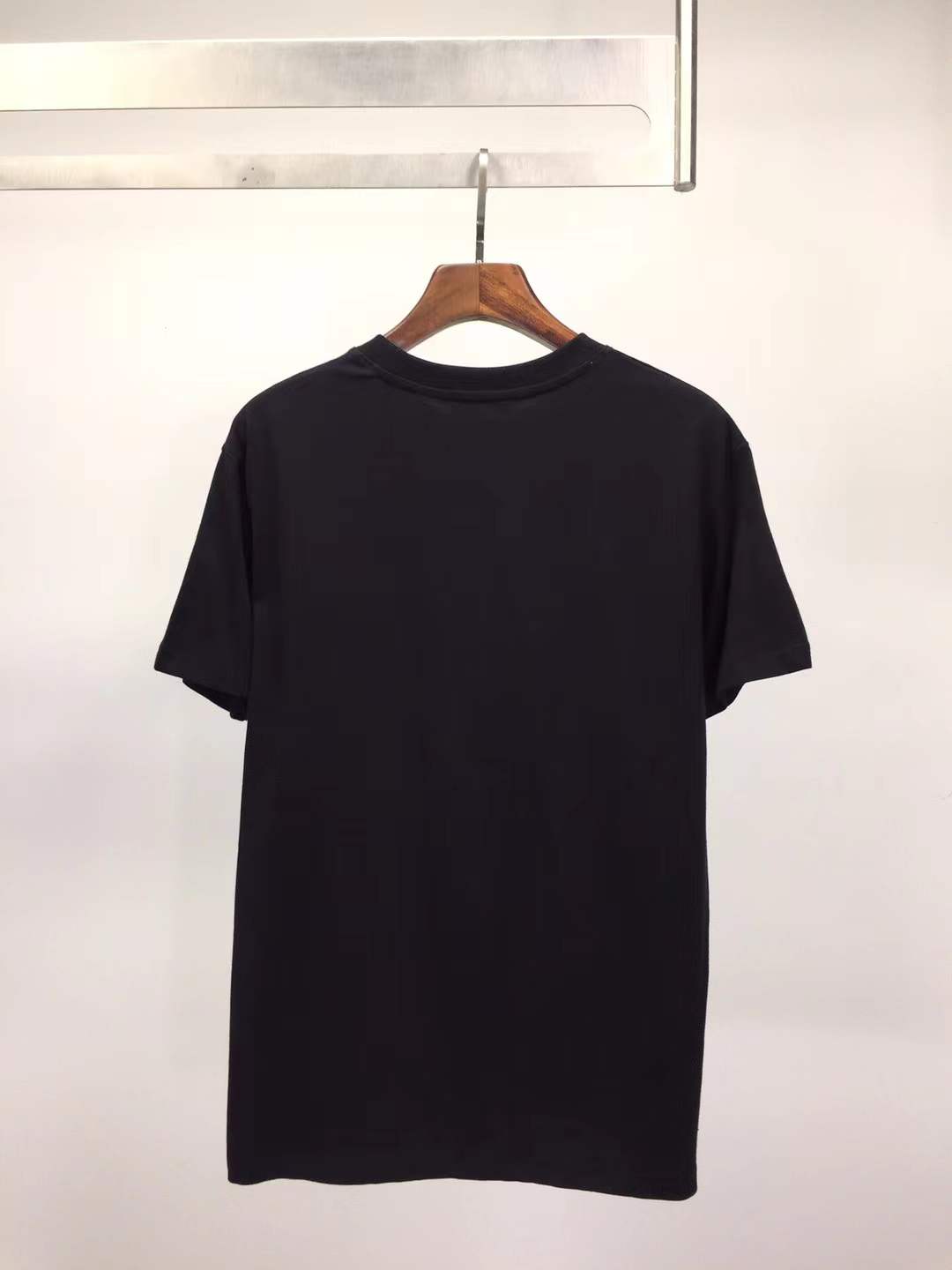 Fendi cotton jersey t-shirt with a sequin logo in black