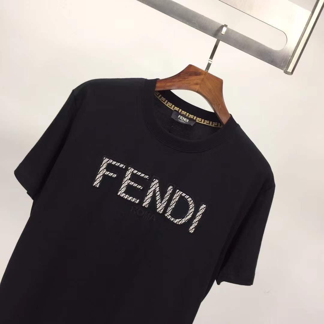 Fendi cotton jersey t-shirt with a sequin logo in black