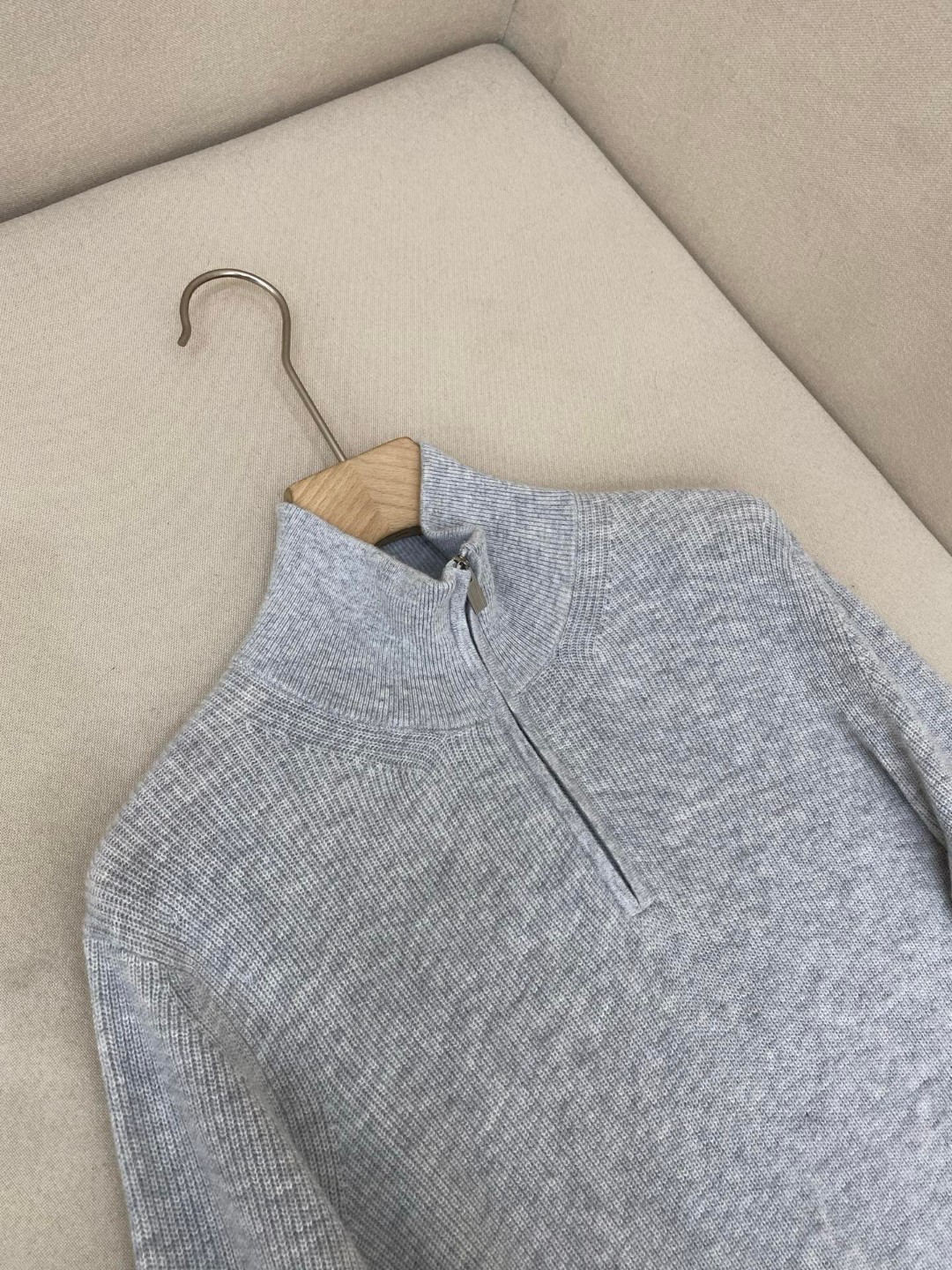 Loropiana grey knitted quarter-zip jumper