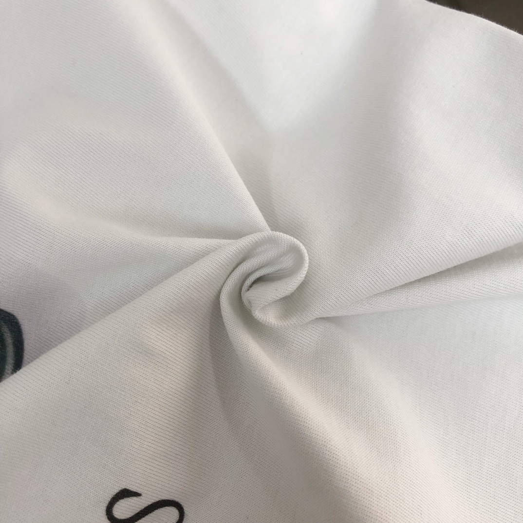 Balenciaga 360 Sunglasses medium-fit T-shirt in dirty white cotton