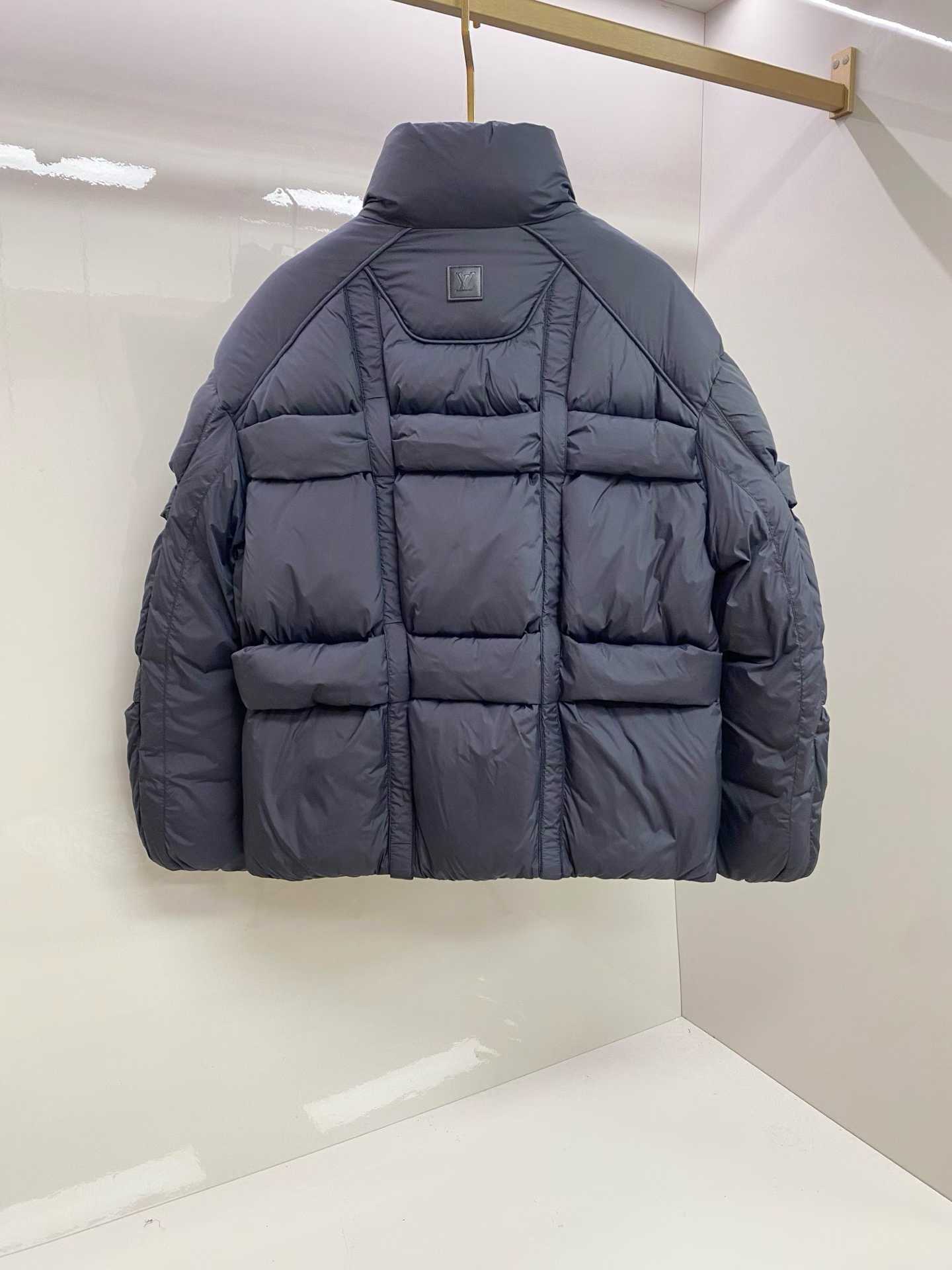 Moncler Bardane short down jacket in black