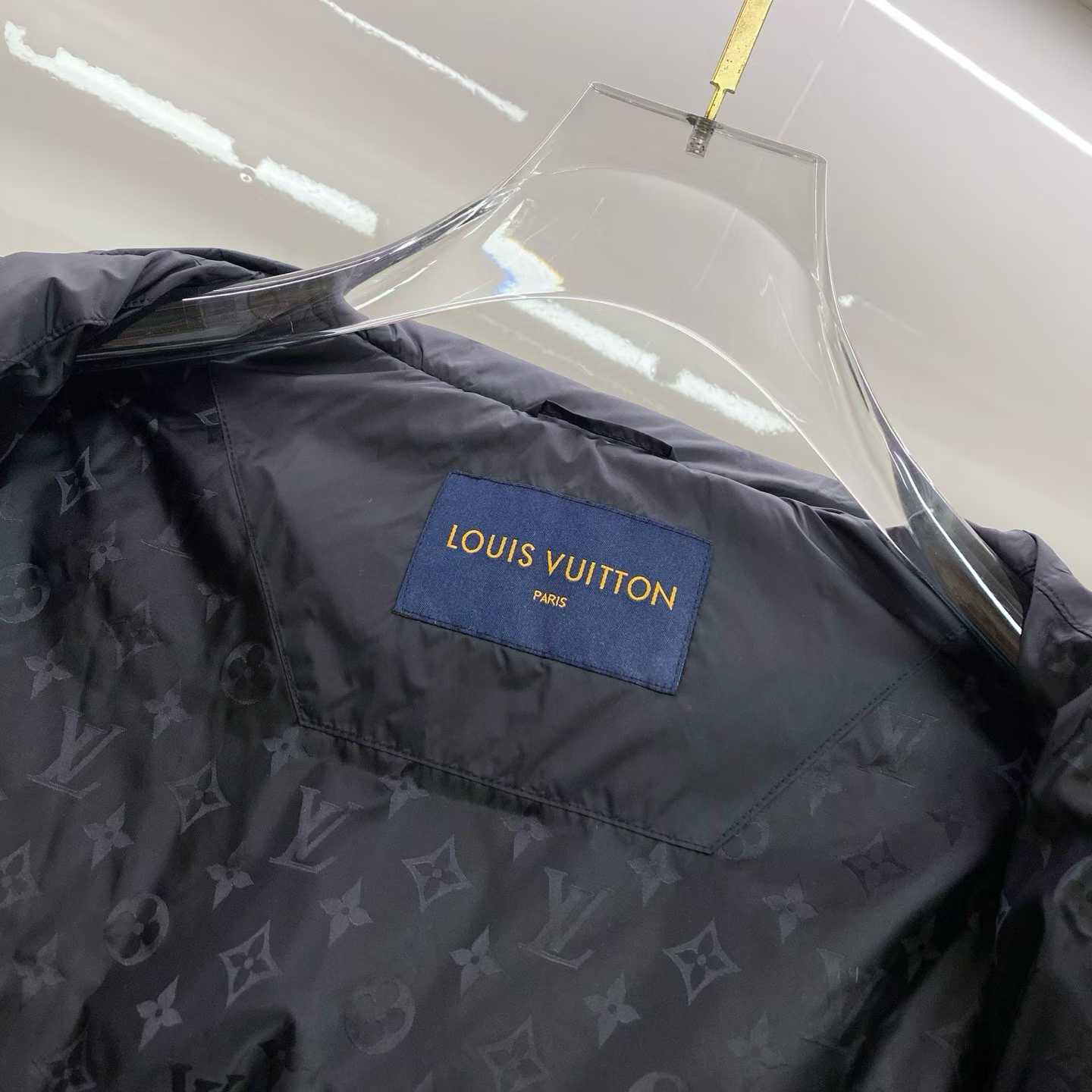 Moncler Bardane short down jacket in black