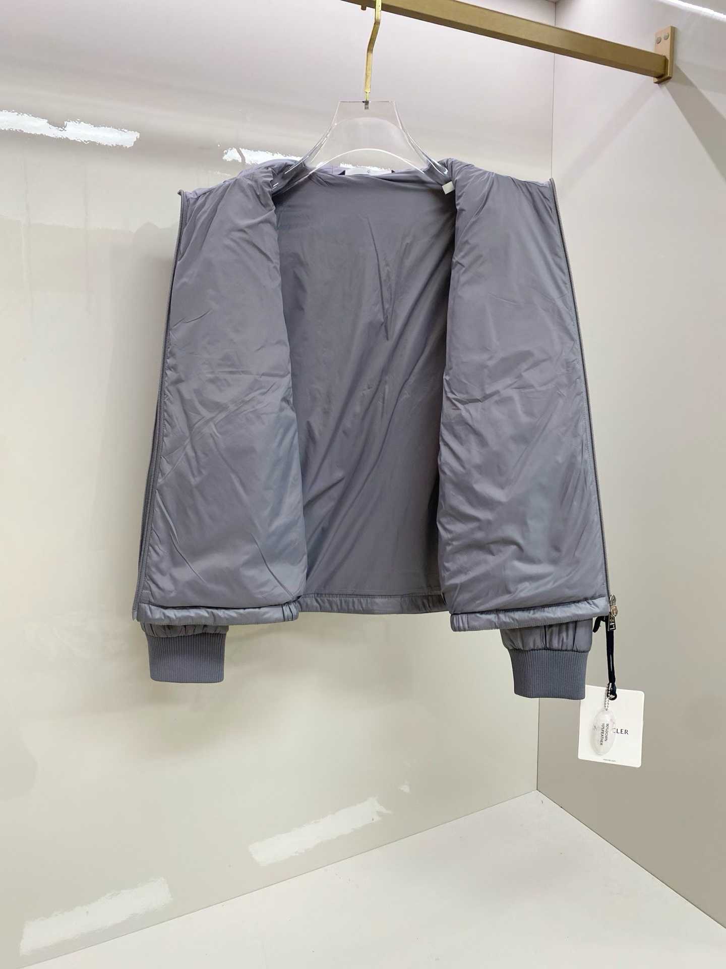 Moncler Verney 3-in-1 short down jacket in grey