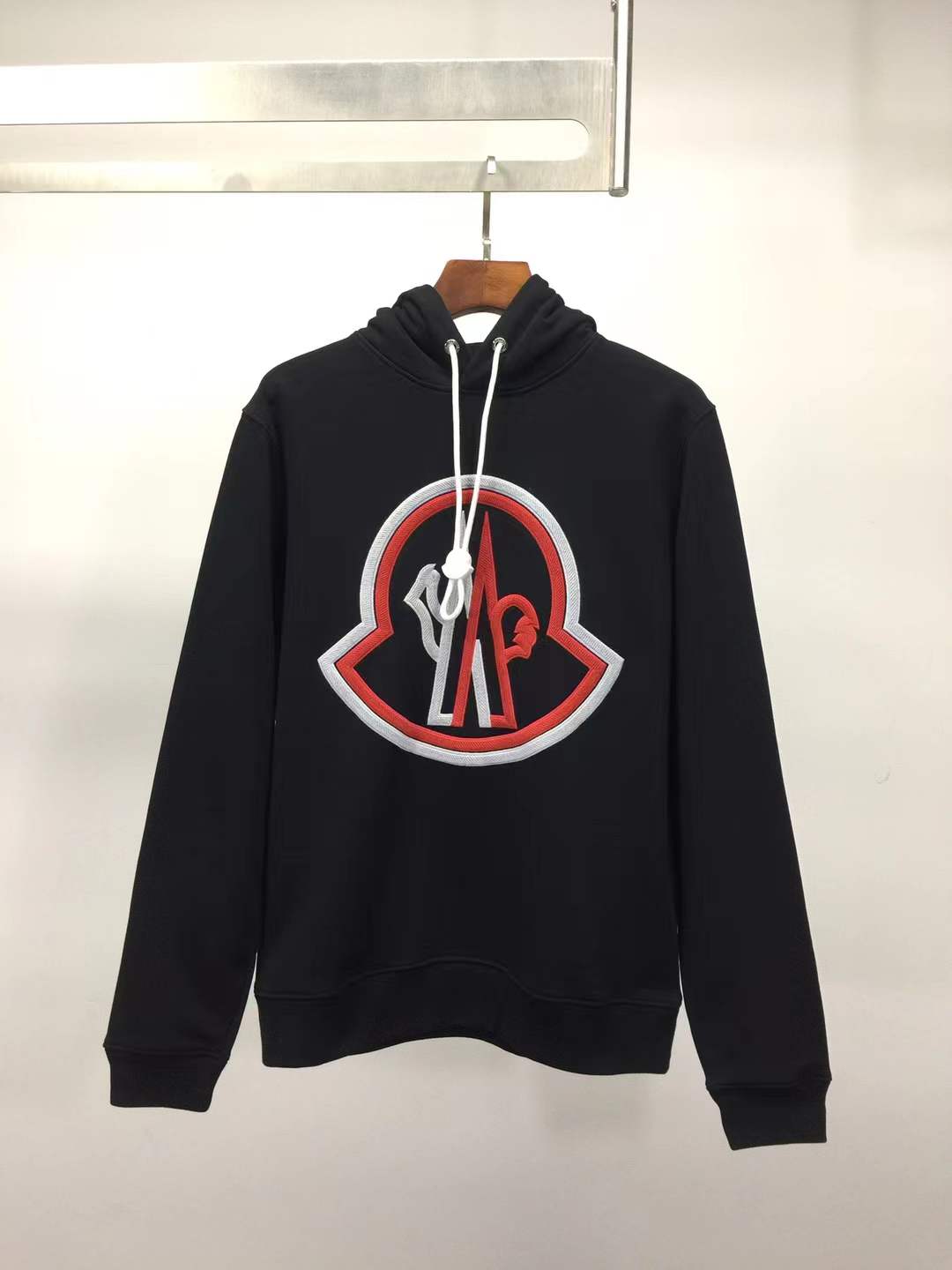 Moncler logo-embroidered hoodie