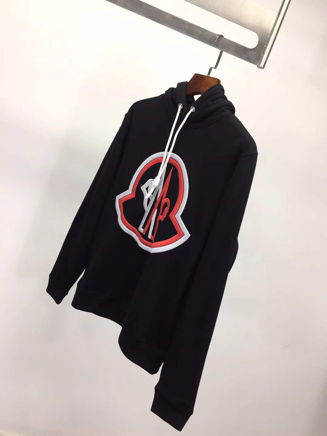 Moncler logo-embroidered hoodie
