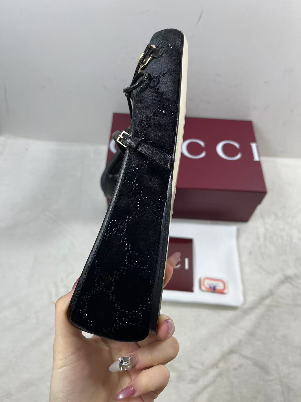 Gucci GG crystal Horsebit ballet flat in black velvet. Size EU37 womens