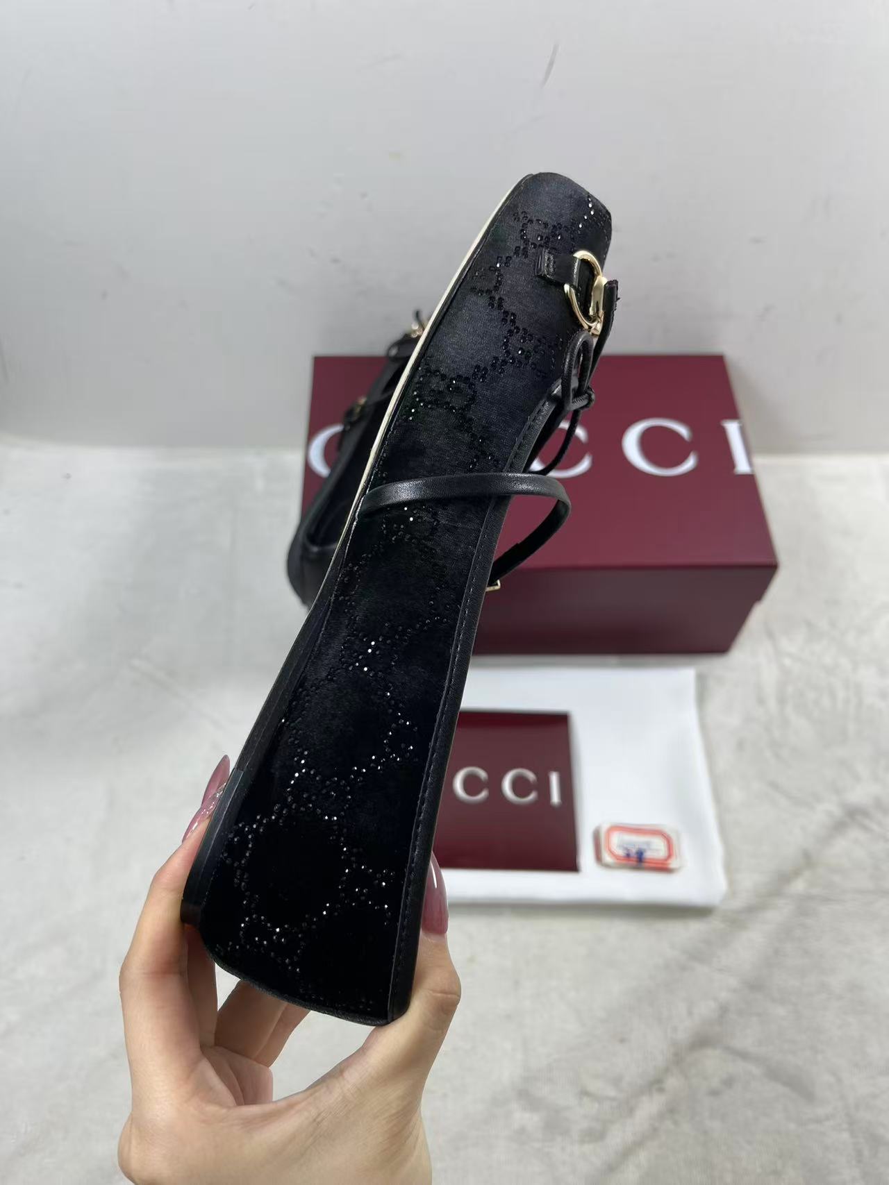 Gucci GG crystal Horsebit ballet flat in black velvet. Size EU37 womens