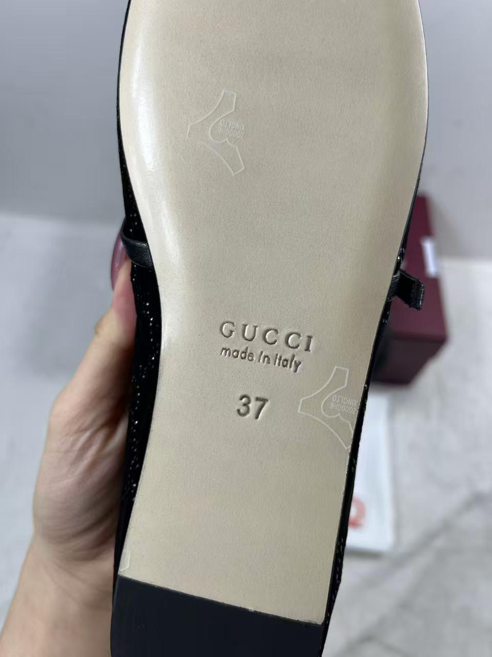 Gucci GG crystal Horsebit ballet flat in black velvet. Size EU37 womens