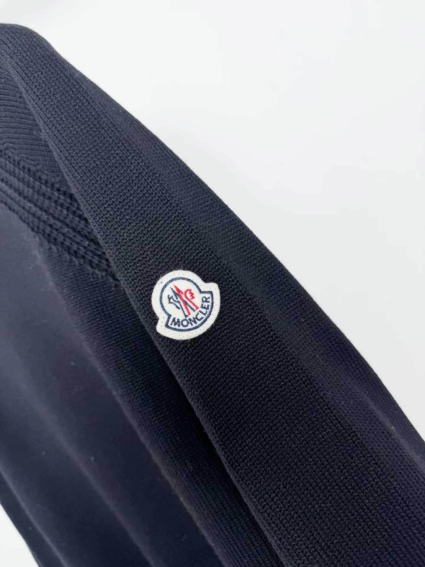 Moncler alpaca and wool blend turtleneck Black jumper with contrasting tipped trim