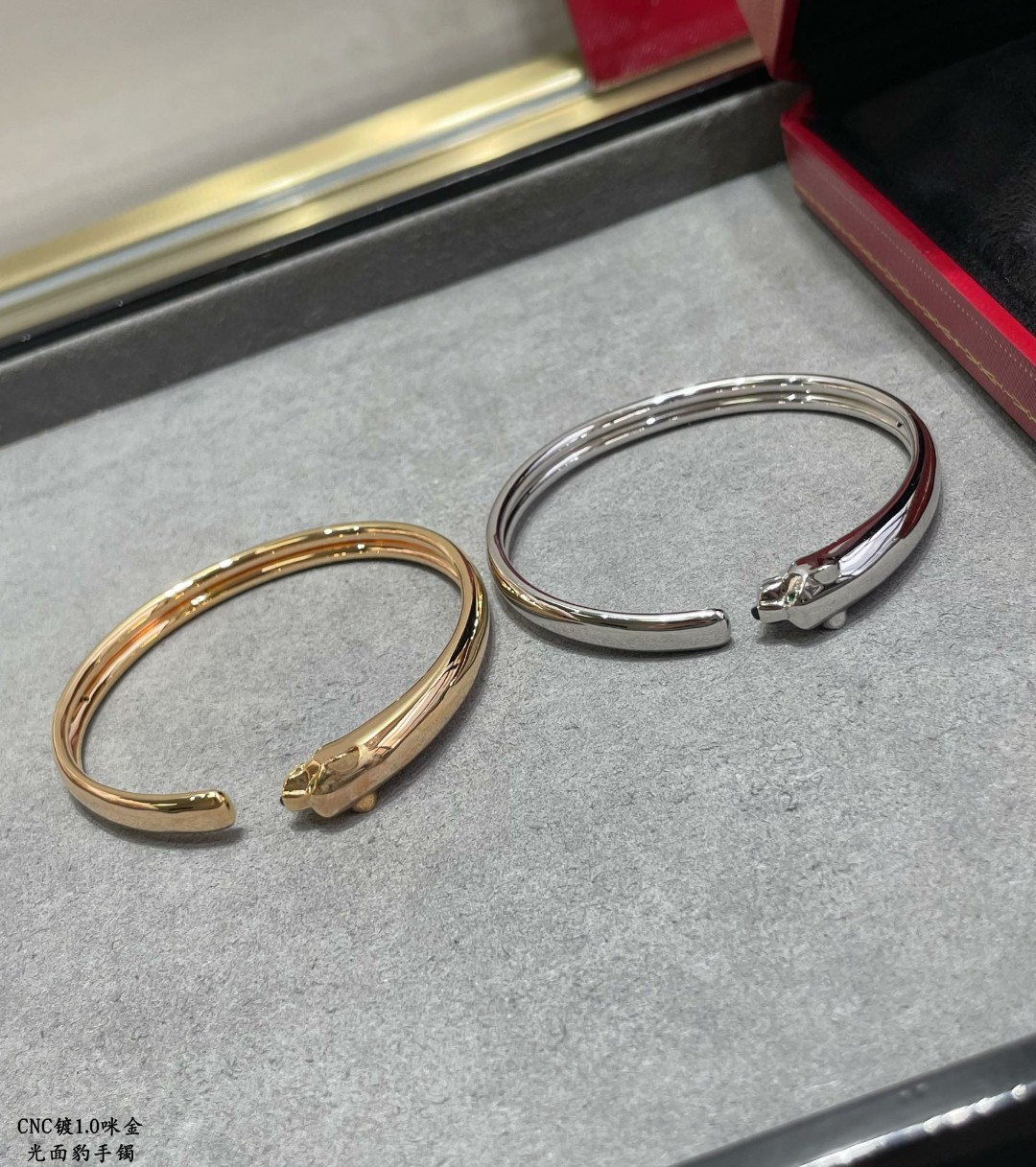 Cartier Panthère de Cartier bracelet in 18K rose gold