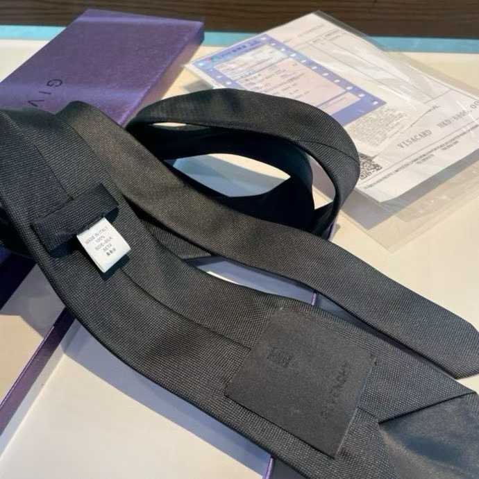 Givenchy men's silk tie in a dark gray