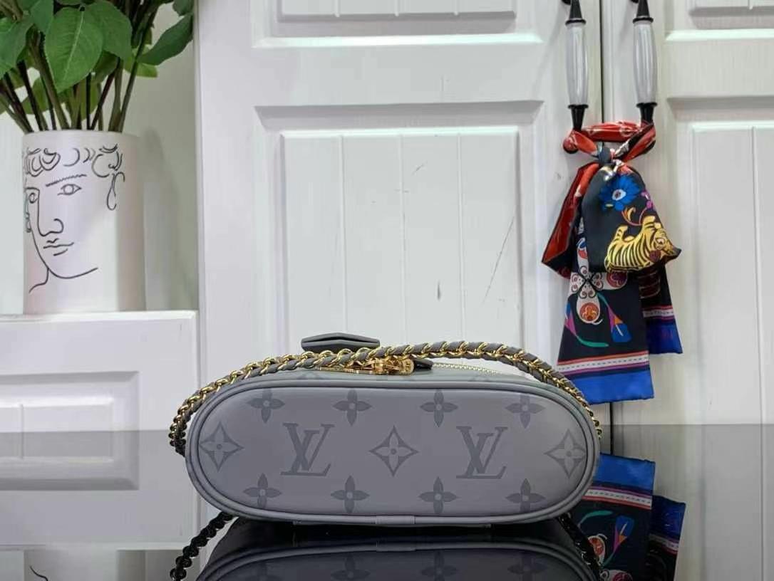 LV Vanity Chain Pouch in Monogram Ink Trianon calfskin leather