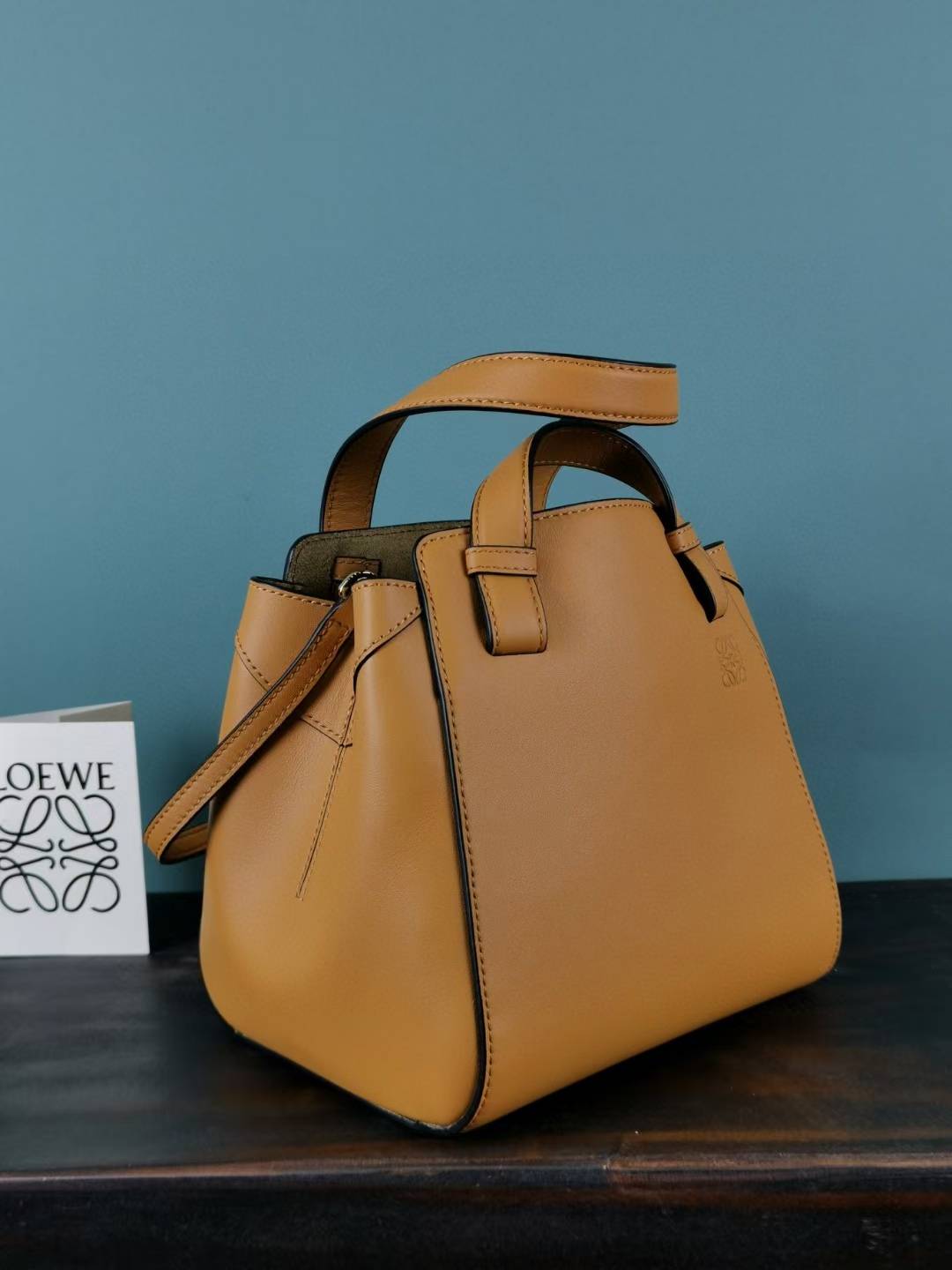 Loewe Hammock Nugget handbag Tan color