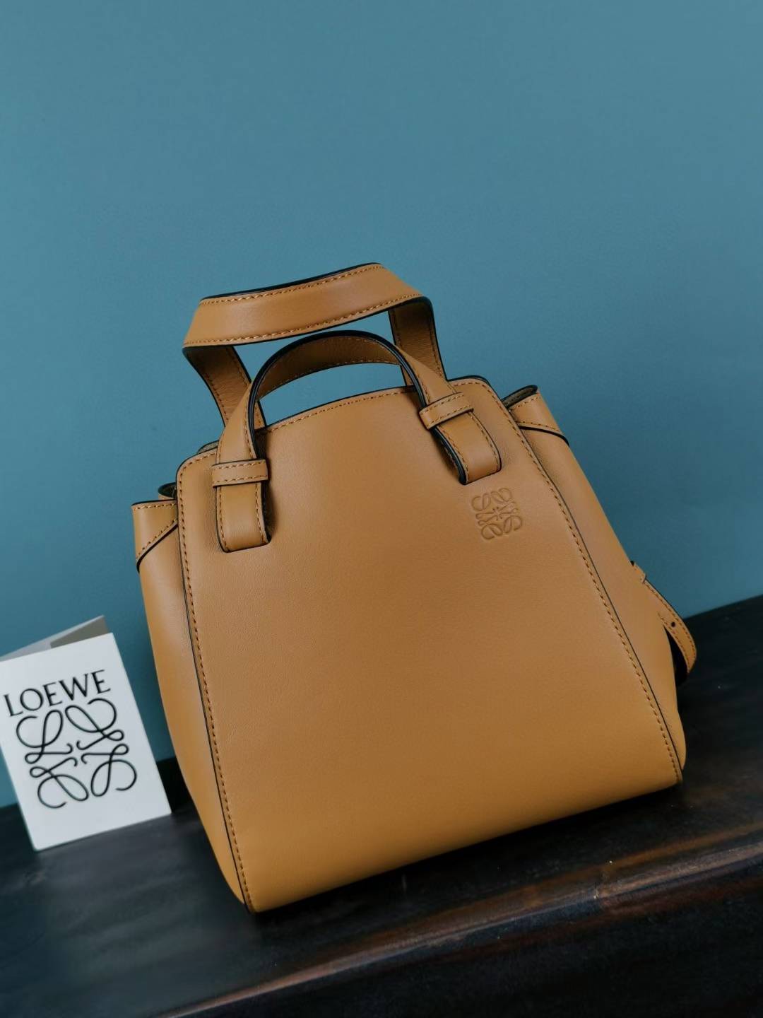 Loewe Hammock Nugget handbag Tan color