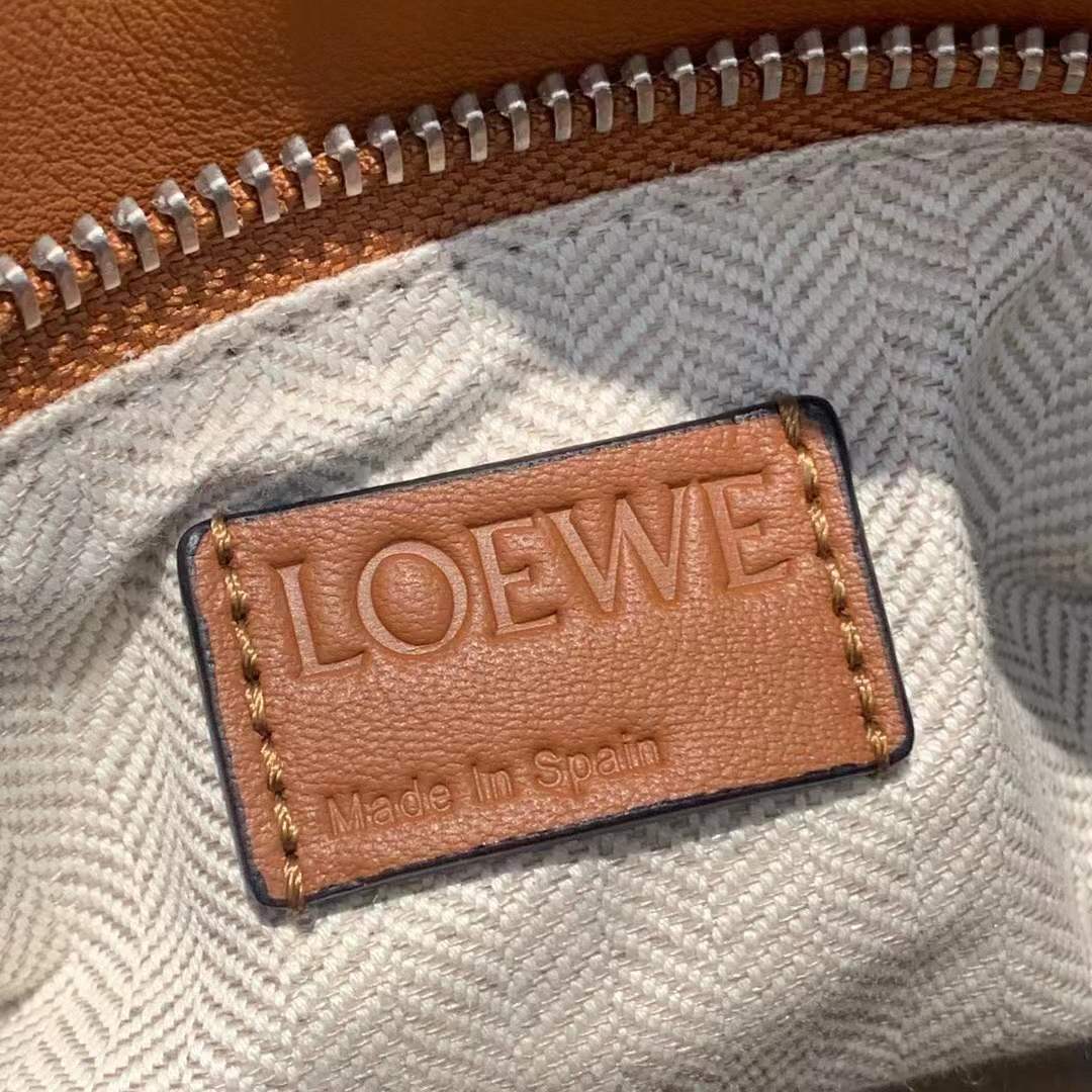 Loewe Puzzle Edge Bag in Black/Tan