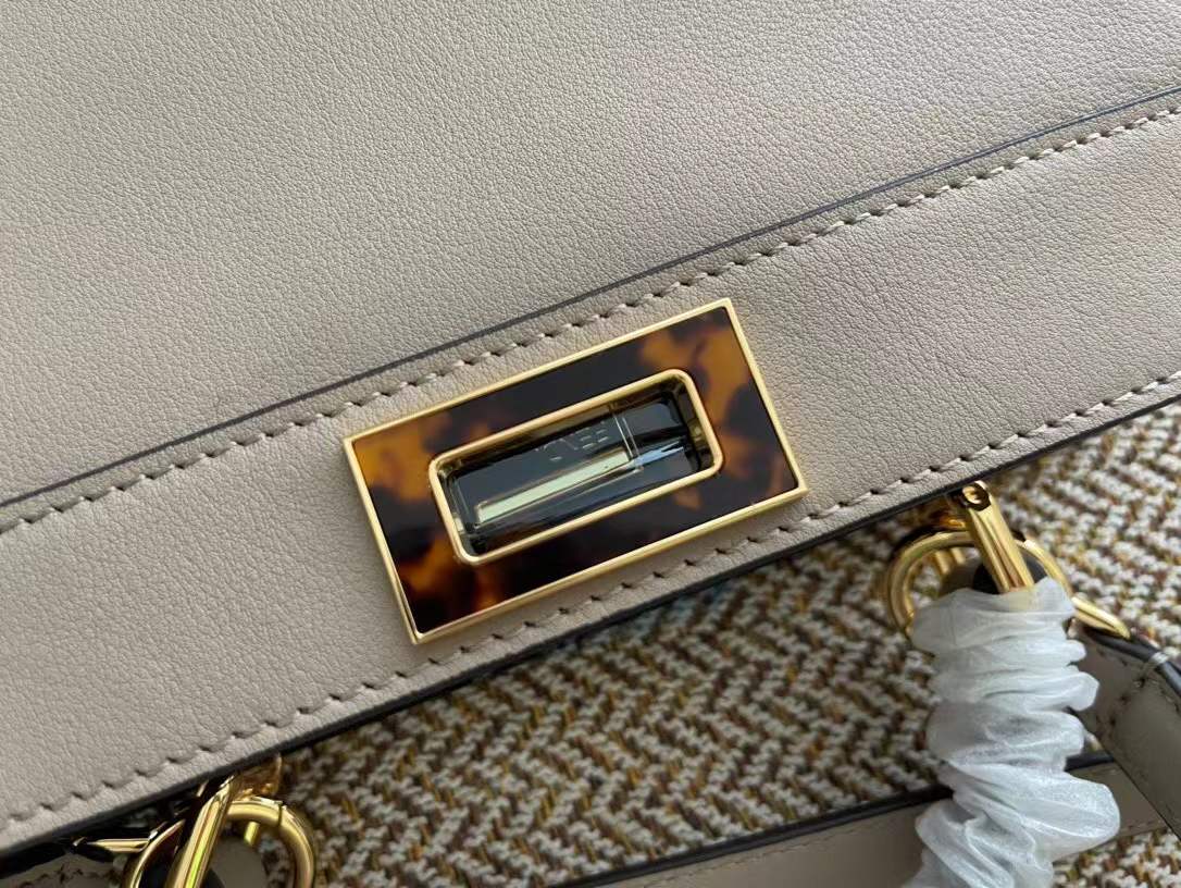 Fendi Peekaboo ISeeU small bag