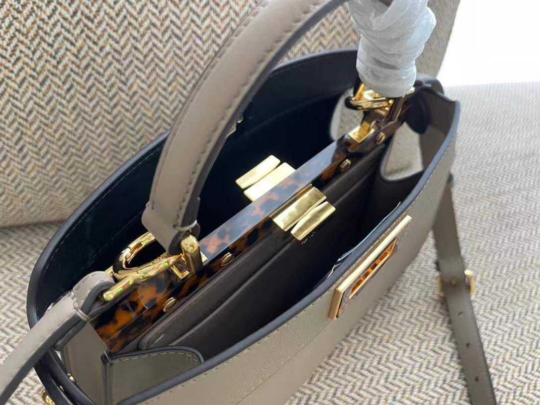 Fendi Peekaboo ISeeU small bag