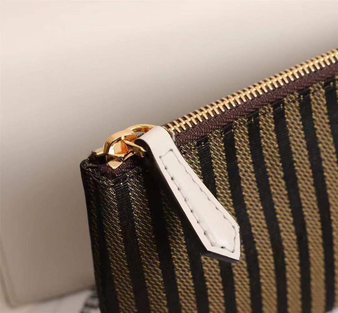 Fendi FF Diamonds wallet on chain