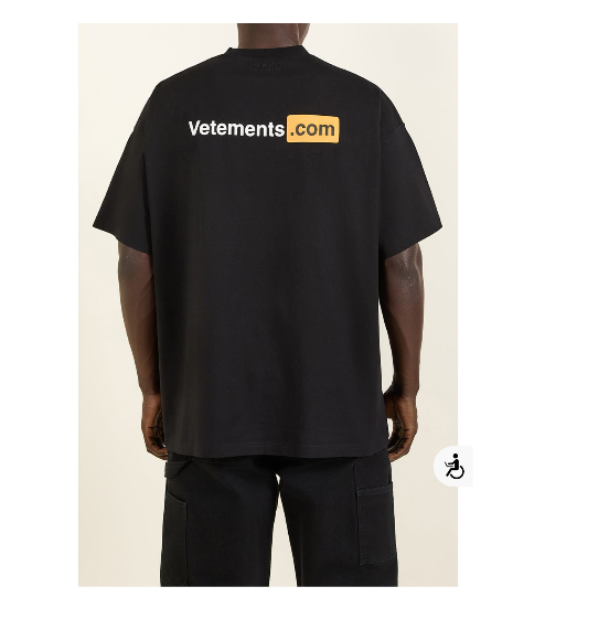 Vetements logo-printed crewneck T-shirt in black is crafted from cotton and features a logo print on the chest