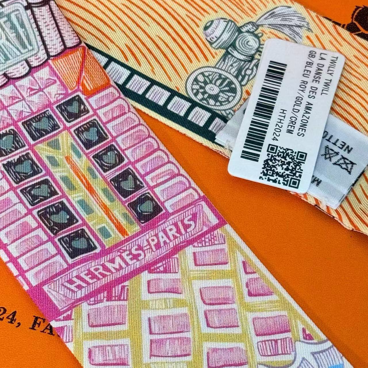 Hermès Super Silk Quest Twilly scarf