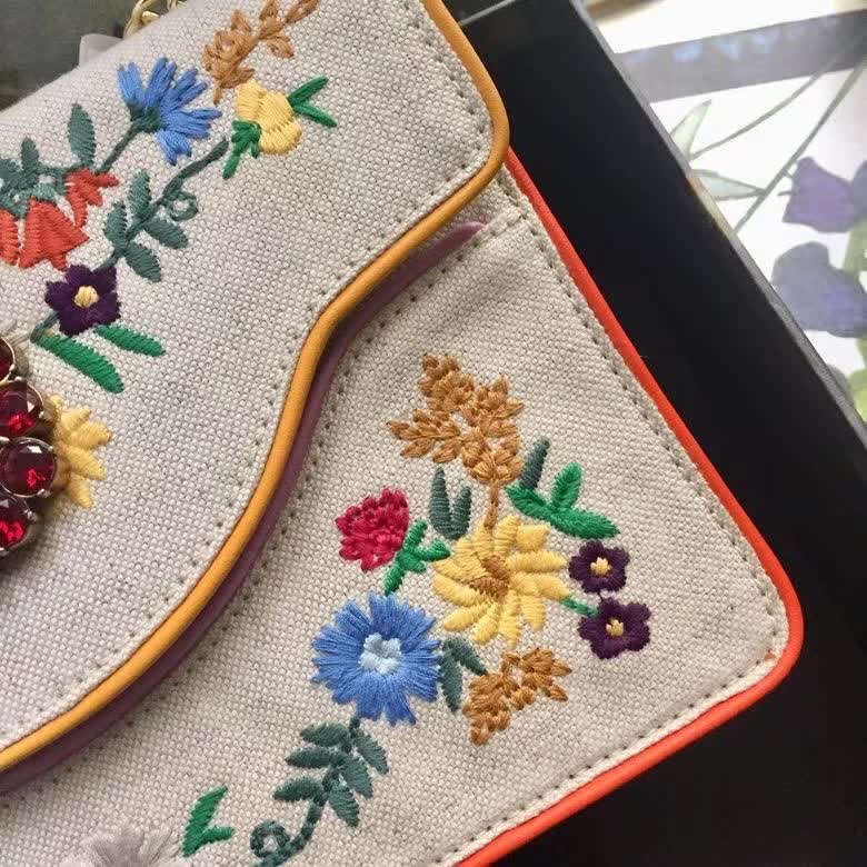 Gucci Linea Ricami Floral Cat Embroidered Shoulder Bag