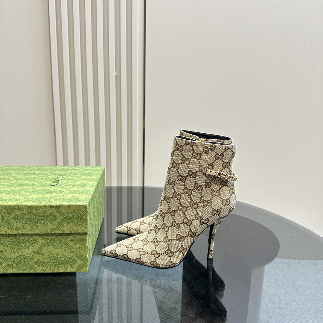 Gucci Women's Bombshell boots in beige GG canvas